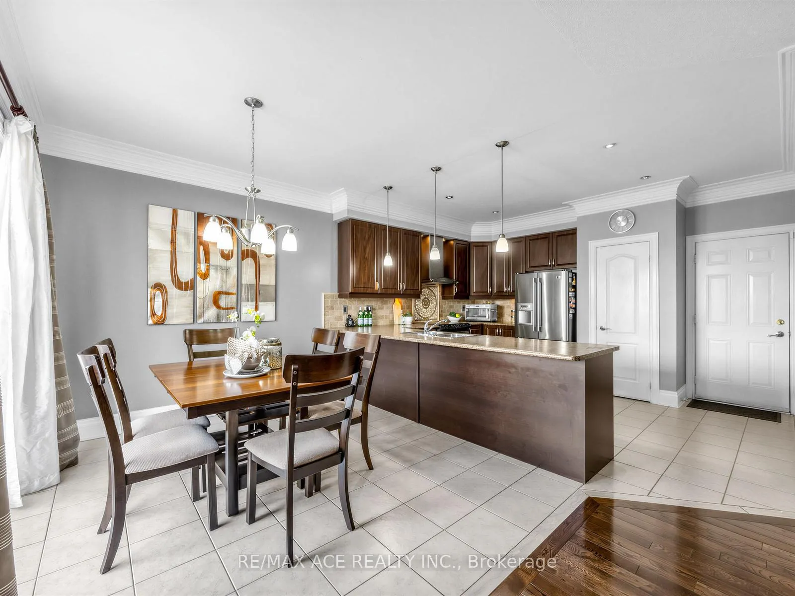 Photo 14 of 10 Byram Downs Street, Ajax, Central East — HOMEH