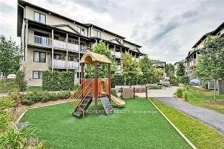 Photo 13 of 18 Argent Private, Ottawa, Kanata - Morgan's Grant/South March — HOMEH
