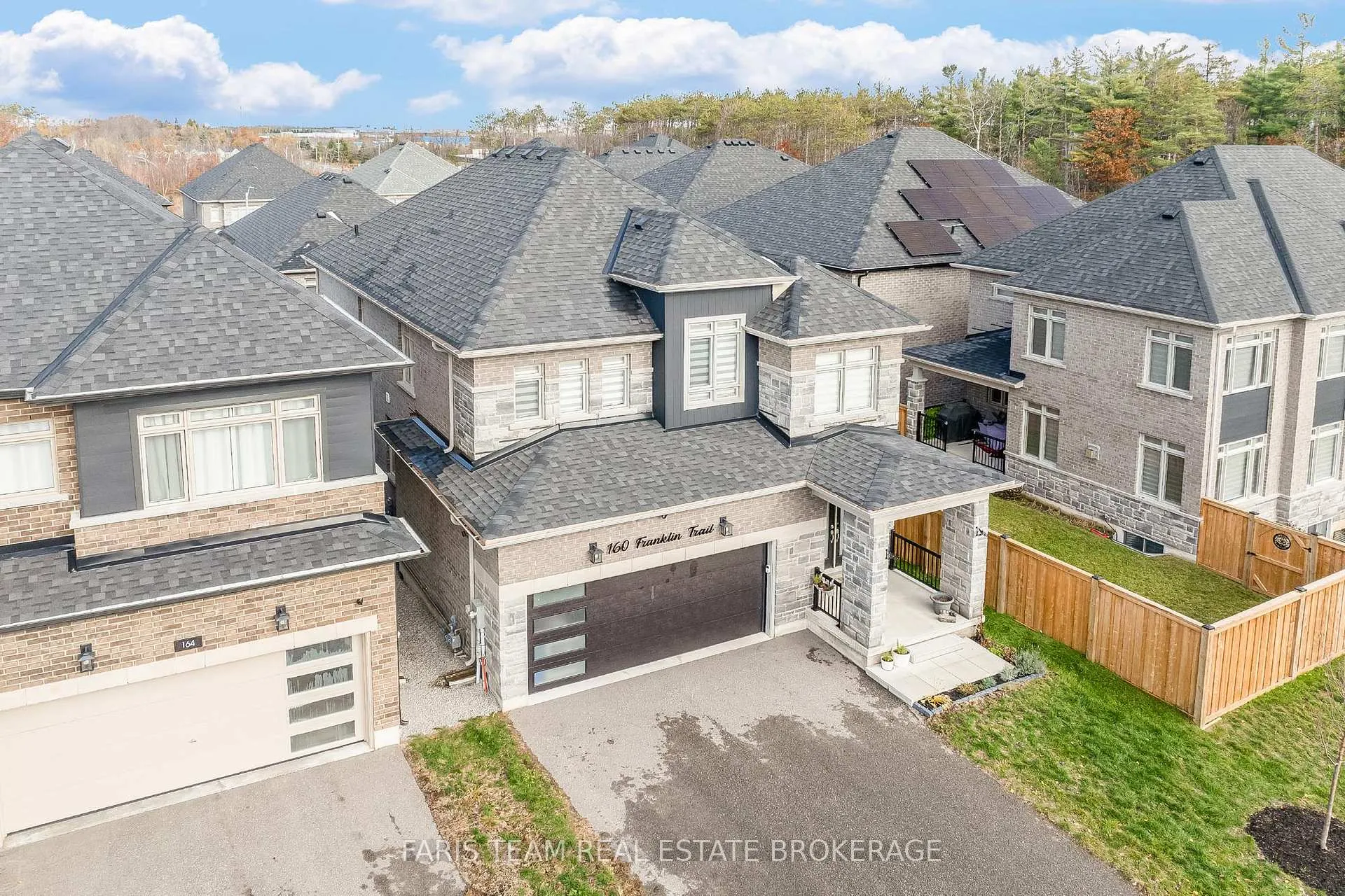 Photo 1 of 160 Franklin Trail, Barrie, Rural Barrie Southwest — HOMEH