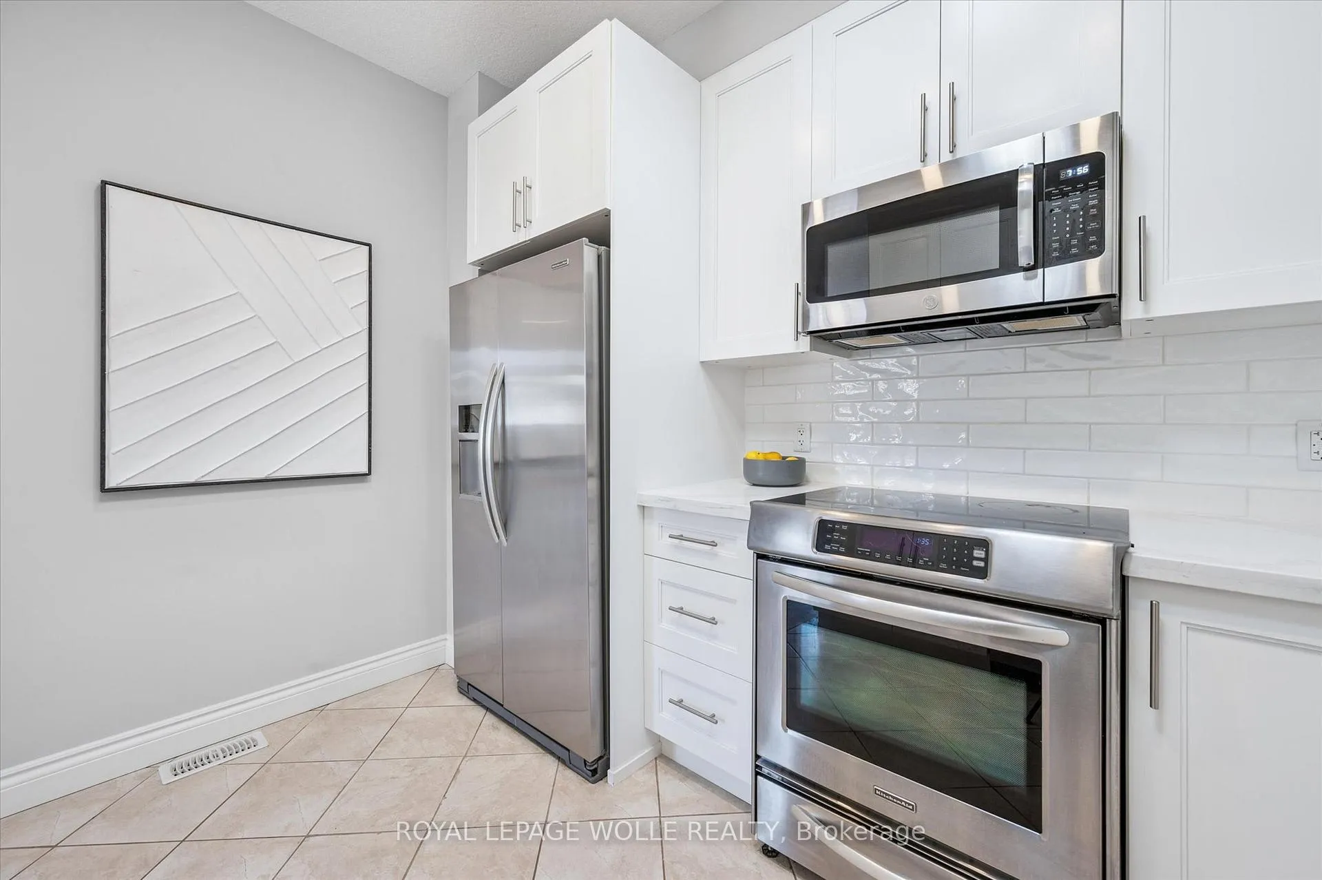 Photo 13 of 162 Esson Street, Waterloo, Uptown West — HOMEH