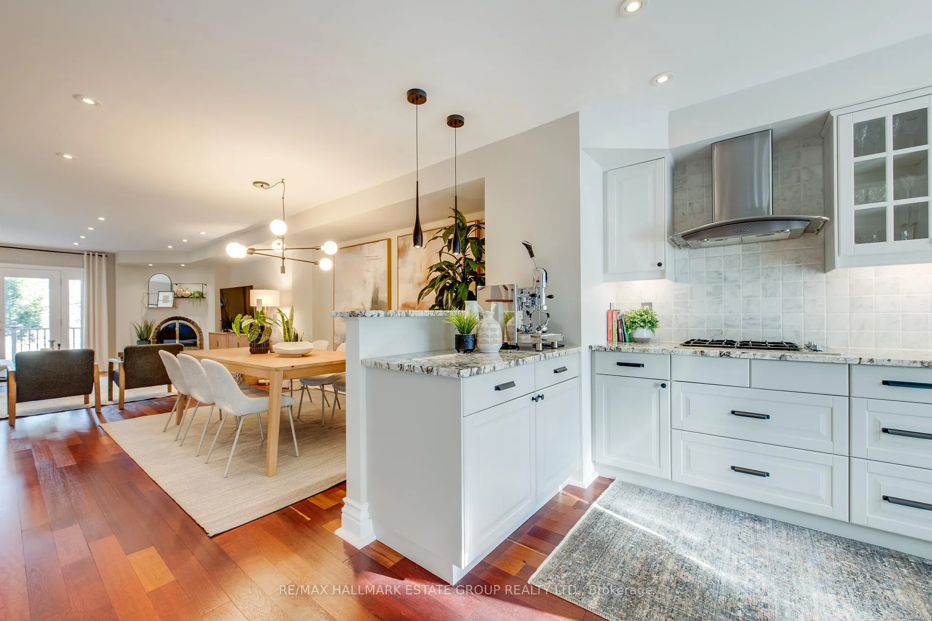 Photo 7 of 249 Beech Avenue, Toronto, The Beaches — HOMEH