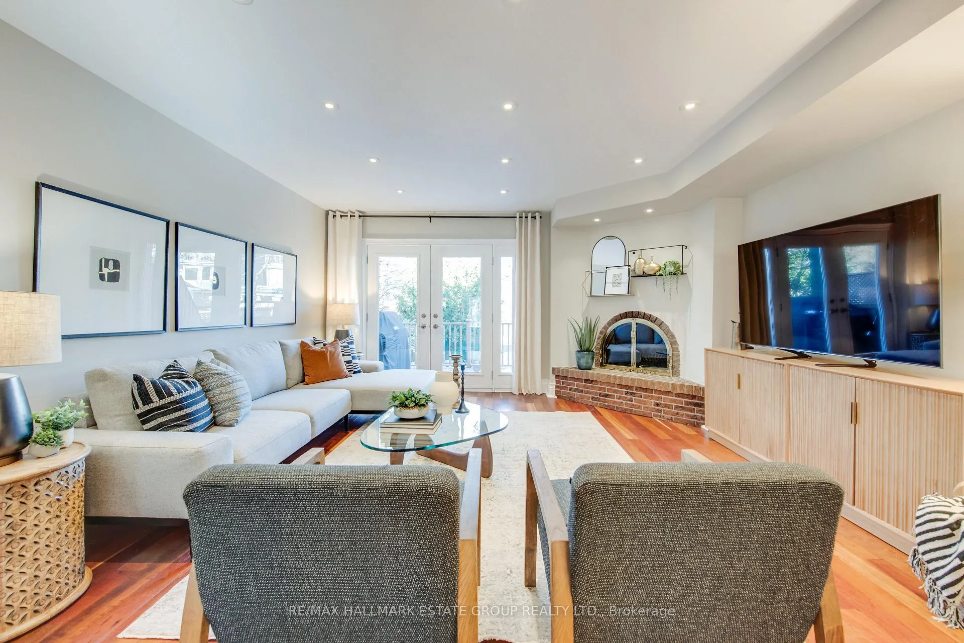 Photo 16 of 249 Beech Avenue, Toronto, The Beaches — HOMEH
