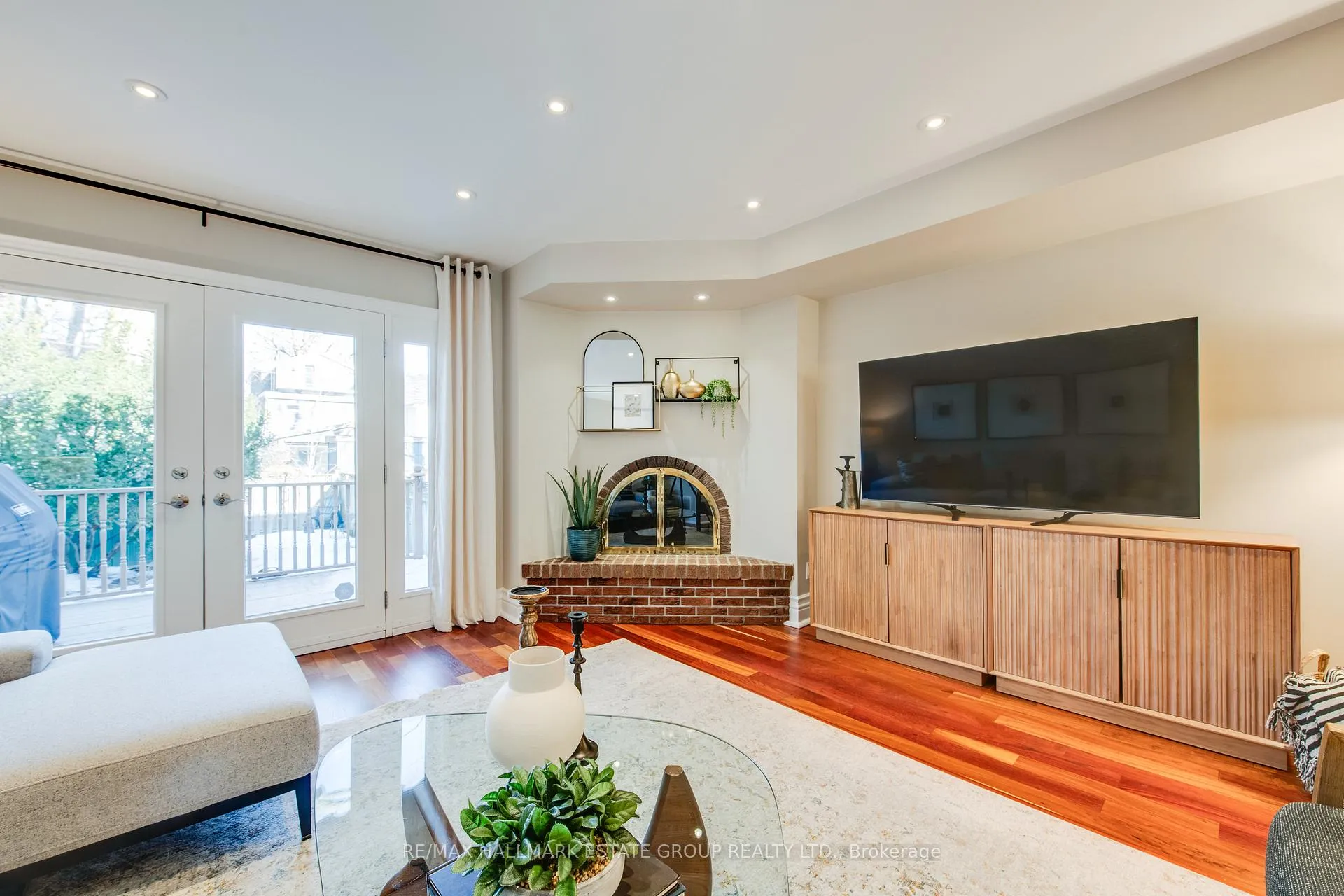 Photo 21 of 249 Beech Avenue, Toronto, The Beaches — HOMEH