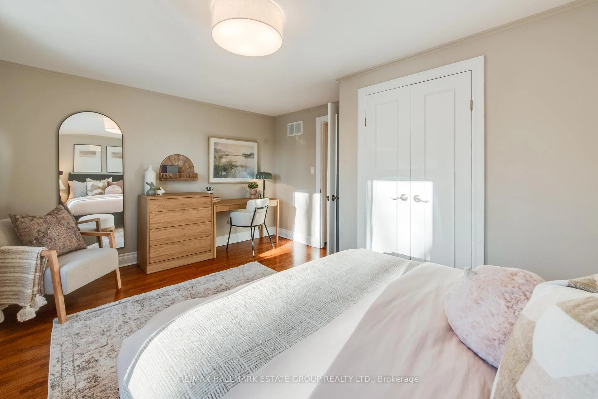 Photo 36 of 249 Beech Avenue, Toronto, The Beaches — HOMEH