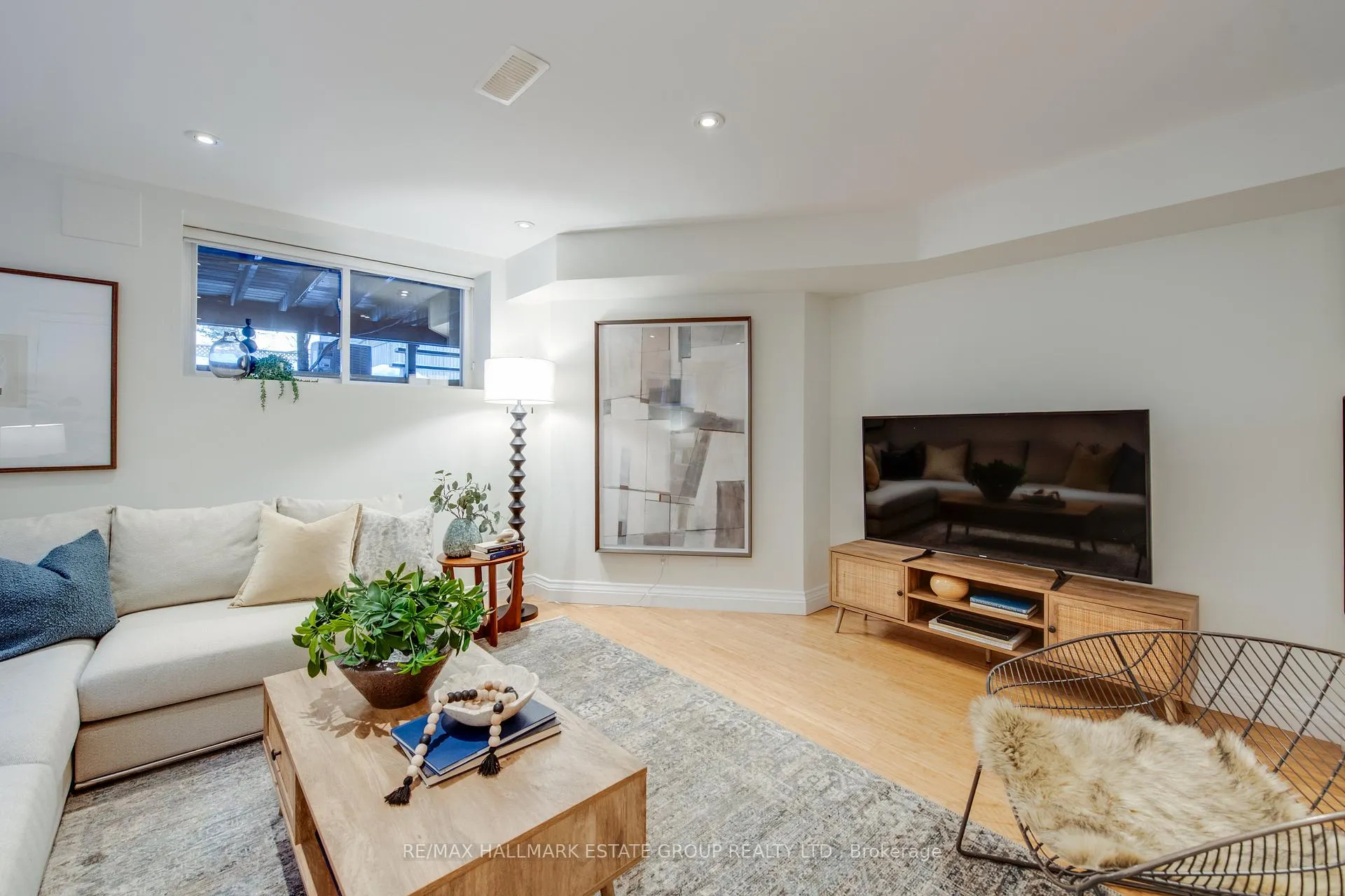 Photo 39 of 249 Beech Avenue, Toronto, The Beaches — HOMEH