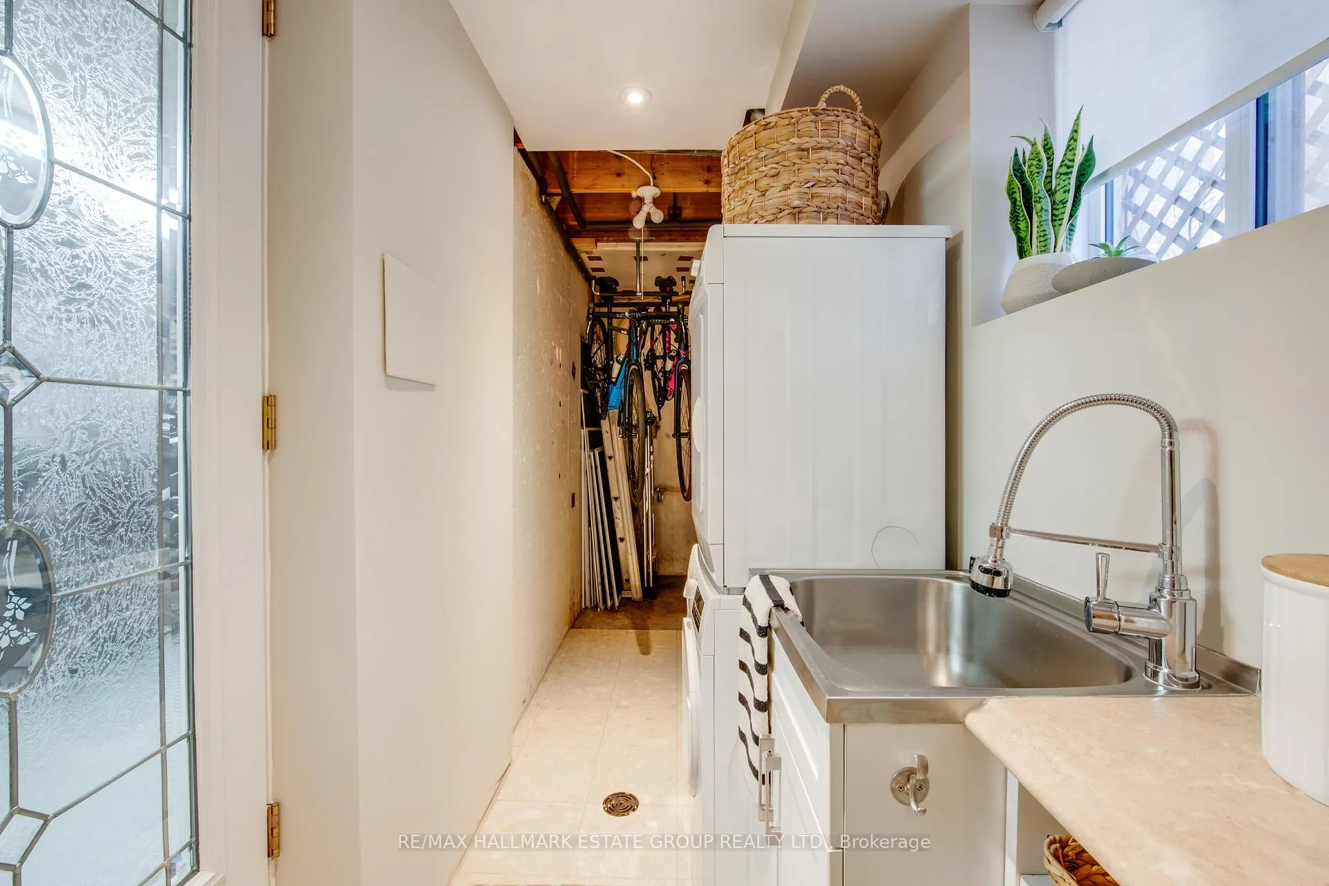 Photo 43 of 249 Beech Avenue, Toronto, The Beaches — HOMEH