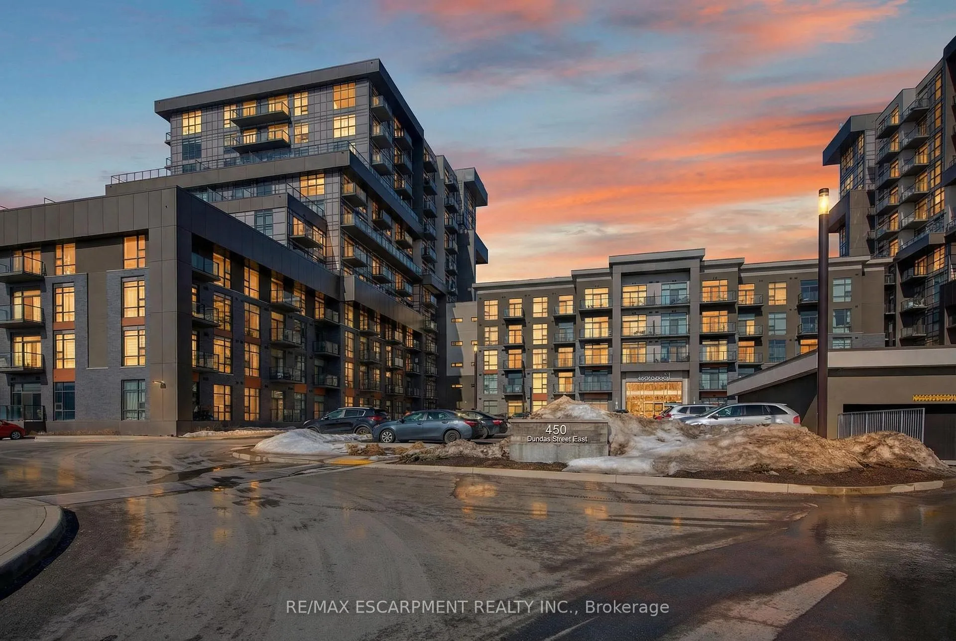 Photo 1 of Unit 435, 450 Dundas Street E, Hamilton, Waterdown — HOMEH