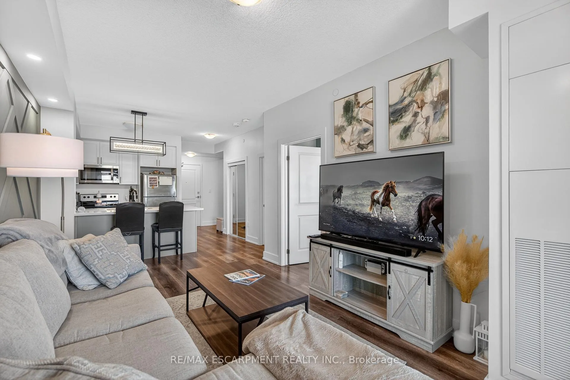 Photo 5 of Unit 435, 450 Dundas Street E, Hamilton, Waterdown — HOMEH