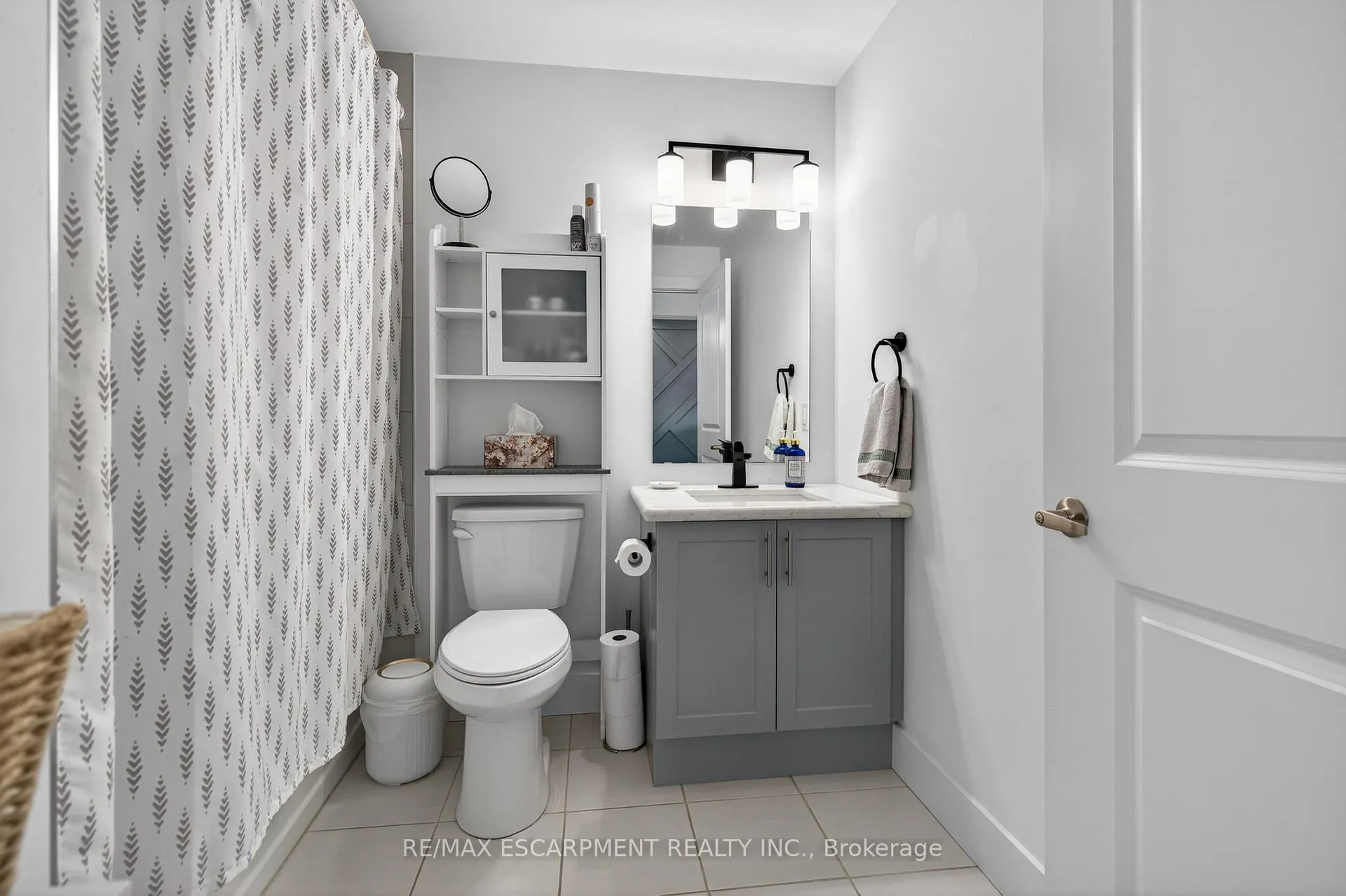 Photo 8 of Unit 435, 450 Dundas Street E, Hamilton, Waterdown — HOMEH