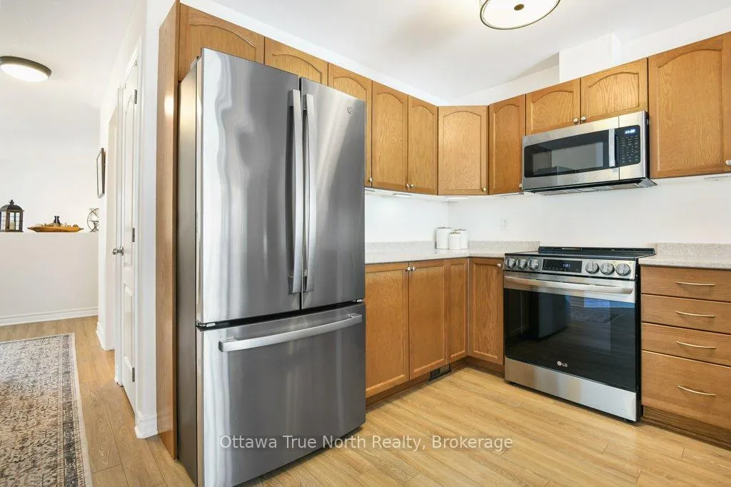 Photo 16 of 94 Thomas Street S, Arnprior — HOMEH