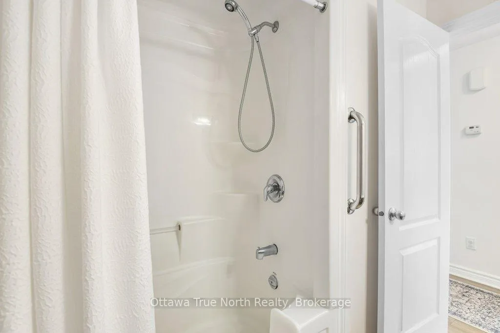 Photo 22 of 94 Thomas Street S, Arnprior — HOMEH