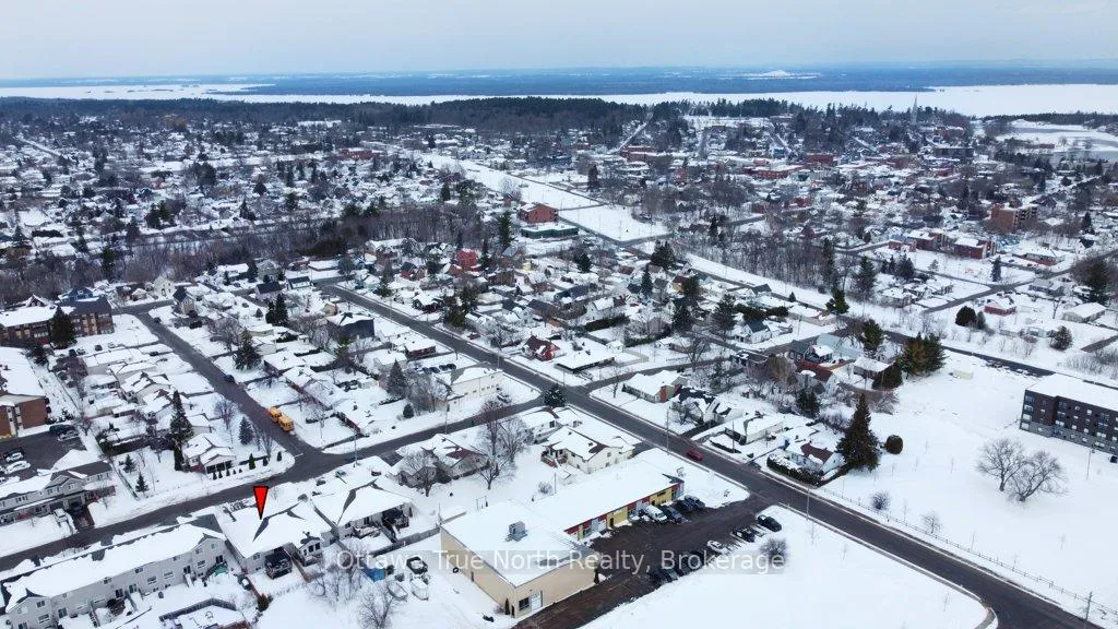 Photo 32 of 94 Thomas Street S, Arnprior — HOMEH