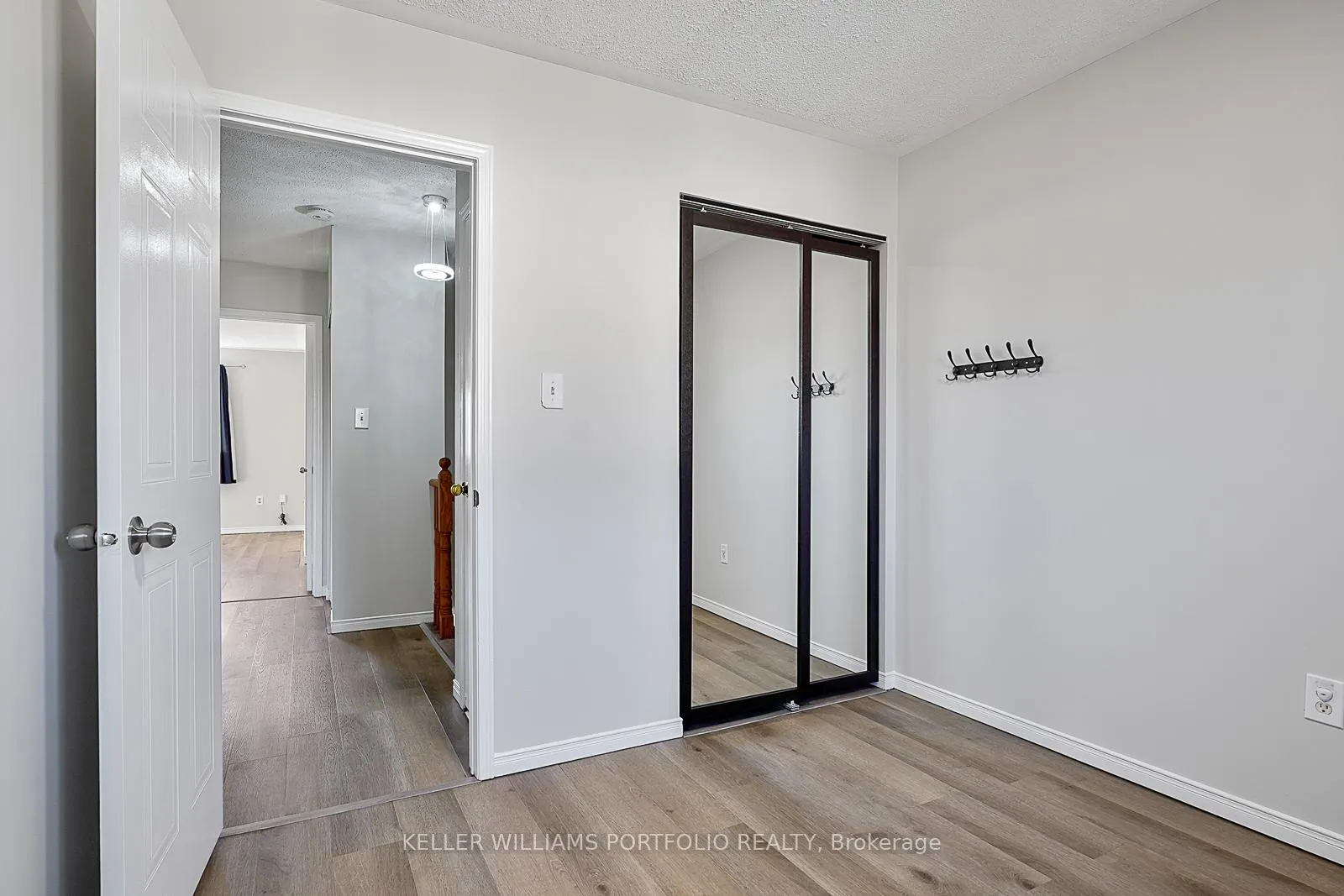 Photo 26 of 334 Sparrow Circle, Pickering, Highbush — HOMEH