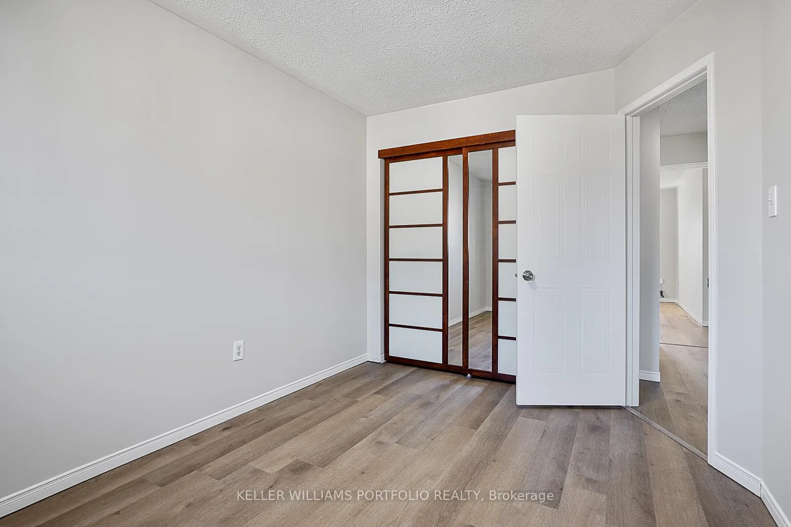 Photo 29 of 334 Sparrow Circle, Pickering, Highbush — HOMEH