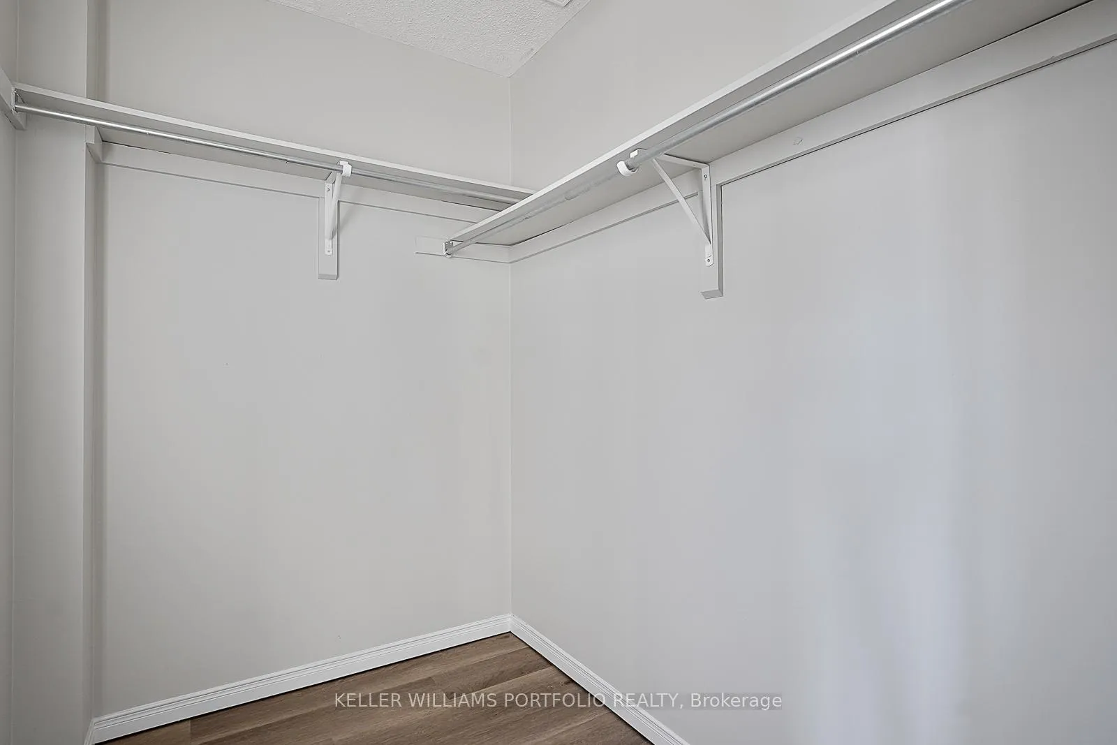 Photo 35 of 334 Sparrow Circle, Pickering, Highbush — HOMEH