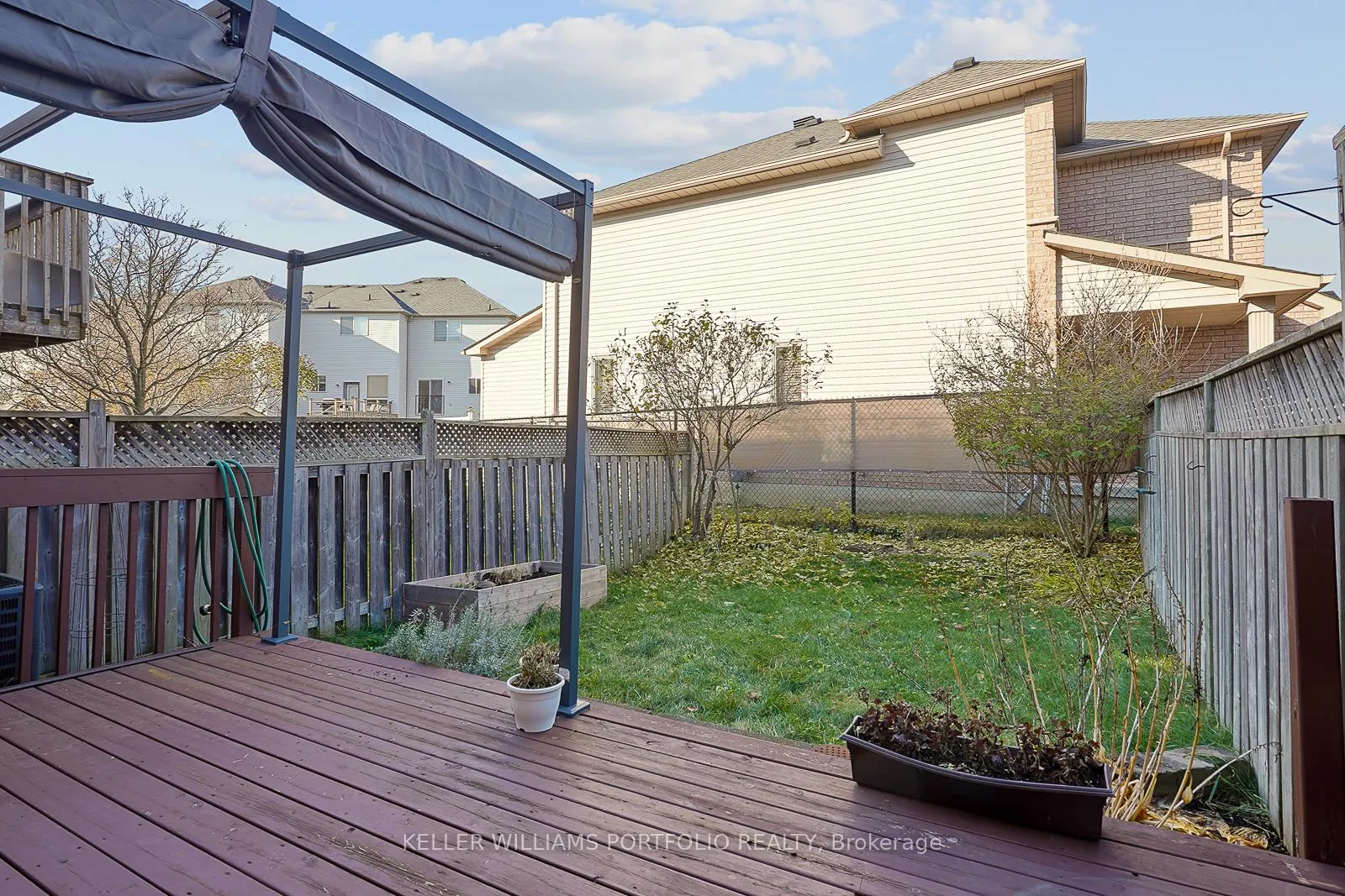 Photo 41 of 334 Sparrow Circle, Pickering, Highbush — HOMEH
