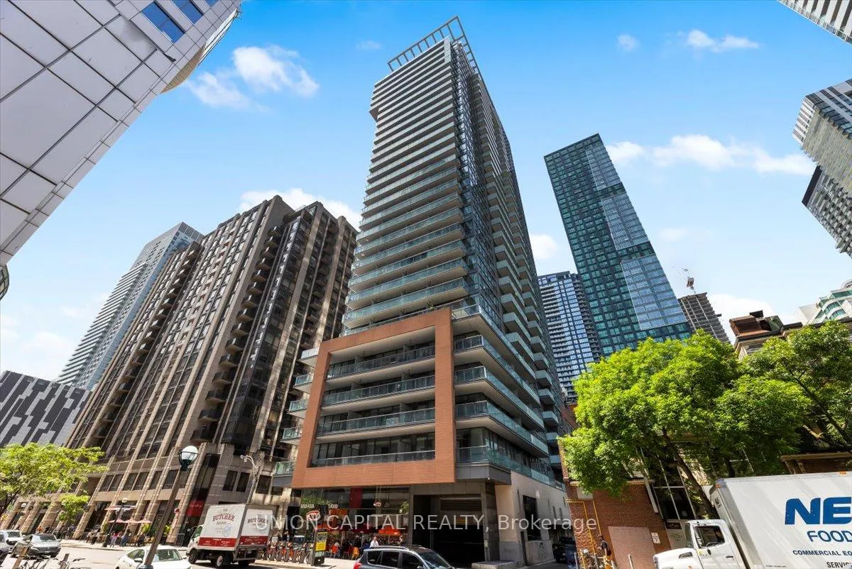 Front of Unit 2803, 8 Mercer Street