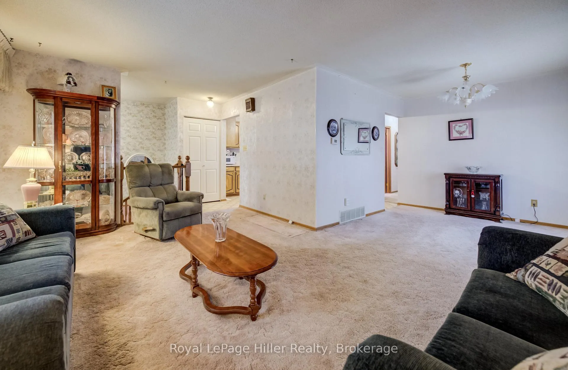 Photo 9 of 165 Lightbourne Avenue, Stratford — HOMEH