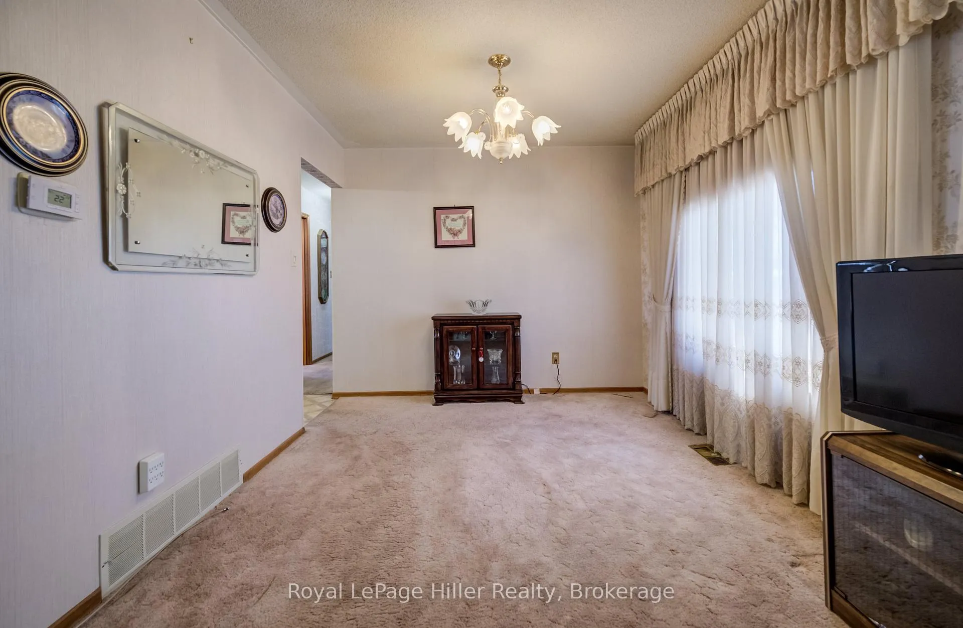 Photo 10 of 165 Lightbourne Avenue, Stratford — HOMEH