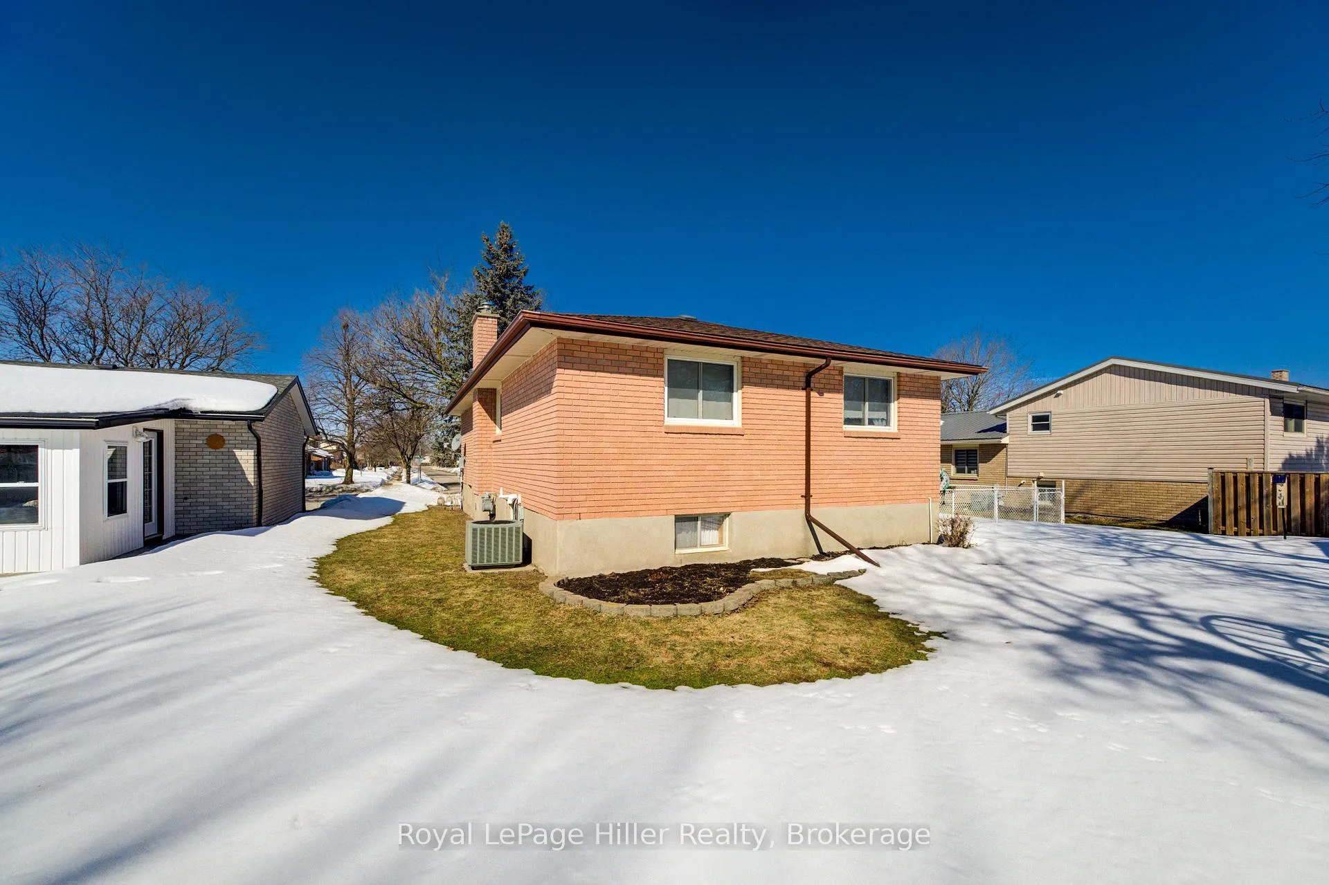 Photo 32 of 165 Lightbourne Avenue, Stratford — HOMEH