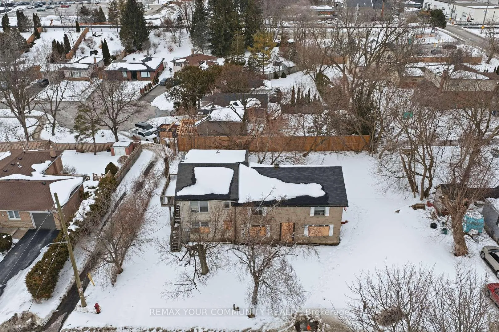 Photo 1 of 33 Walton Drive, Aurora, Aurora Village — HOMEH