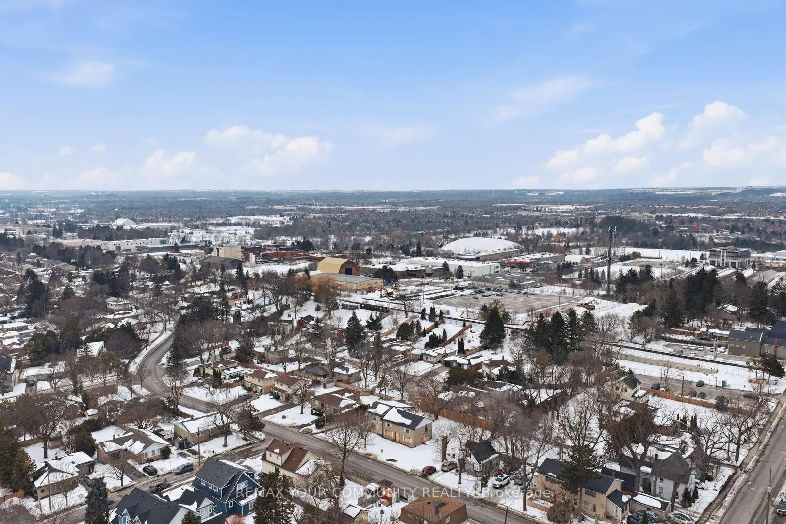 Photo 8 of 33 Walton Drive, Aurora, Aurora Village — HOMEH
