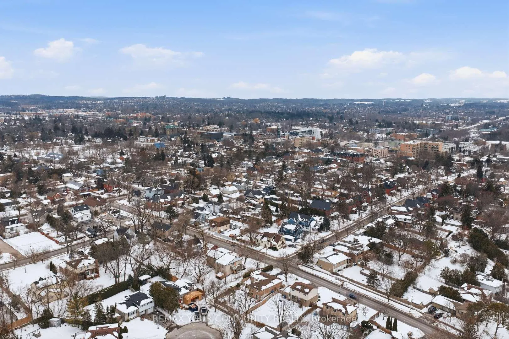 Photo 9 of 33 Walton Drive, Aurora, Aurora Village — HOMEH