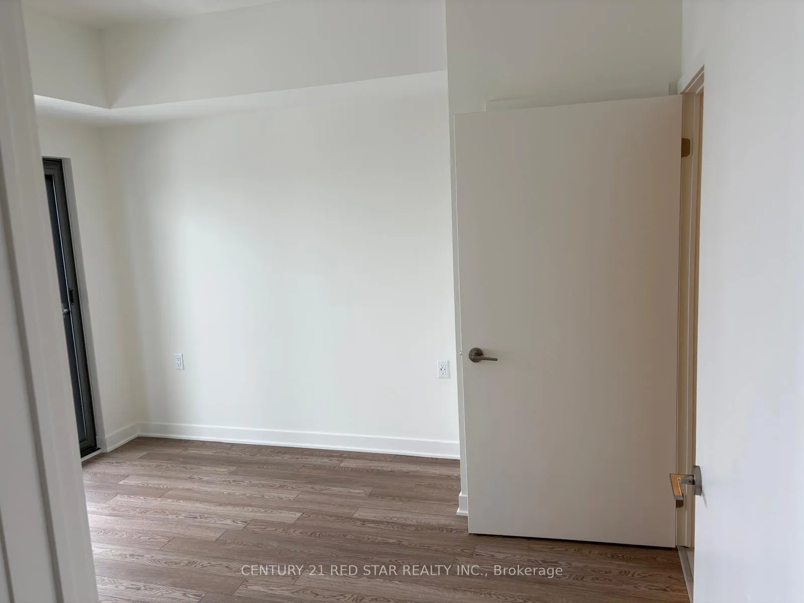 Photo 5 of Unit 509, 51 Clarington Boulevard, Clarington, Bowmanville — HOMEH