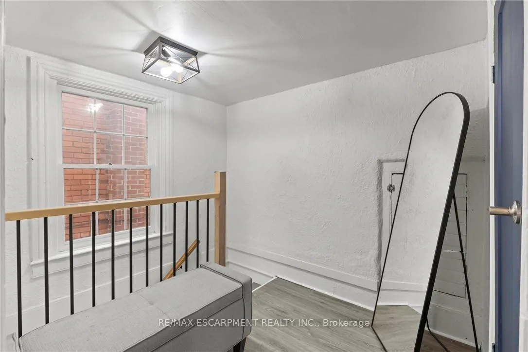 Photo 18 of 199 Barton Street W, Hamilton, Central — HOMEH