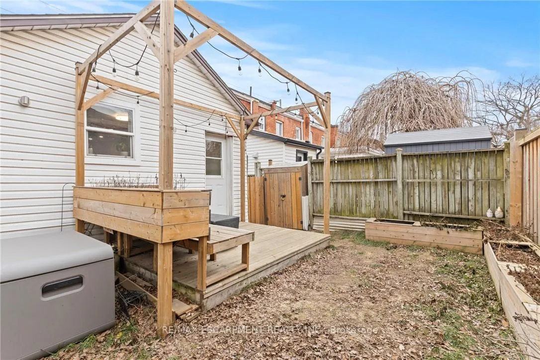 Photo 26 of 199 Barton Street W, Hamilton, Central — HOMEH