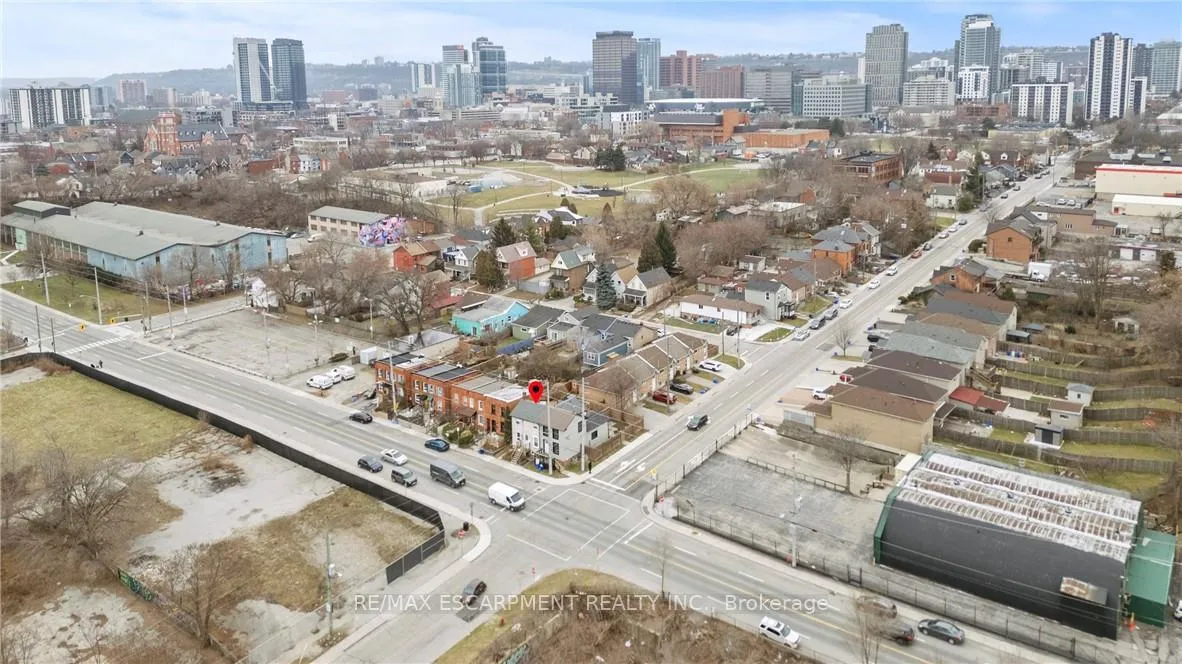 Photo 28 of 199 Barton Street W, Hamilton, Central — HOMEH