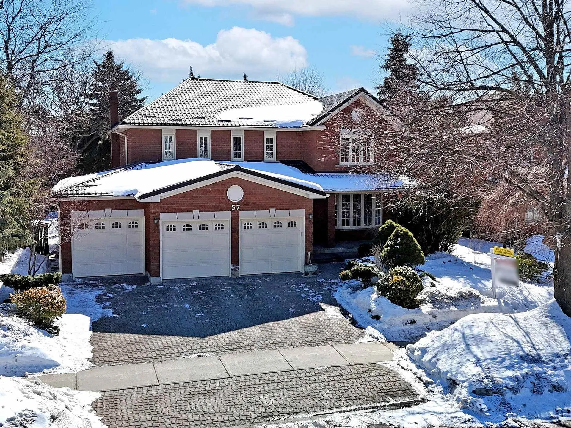 Front of 57 Highglen Avenue