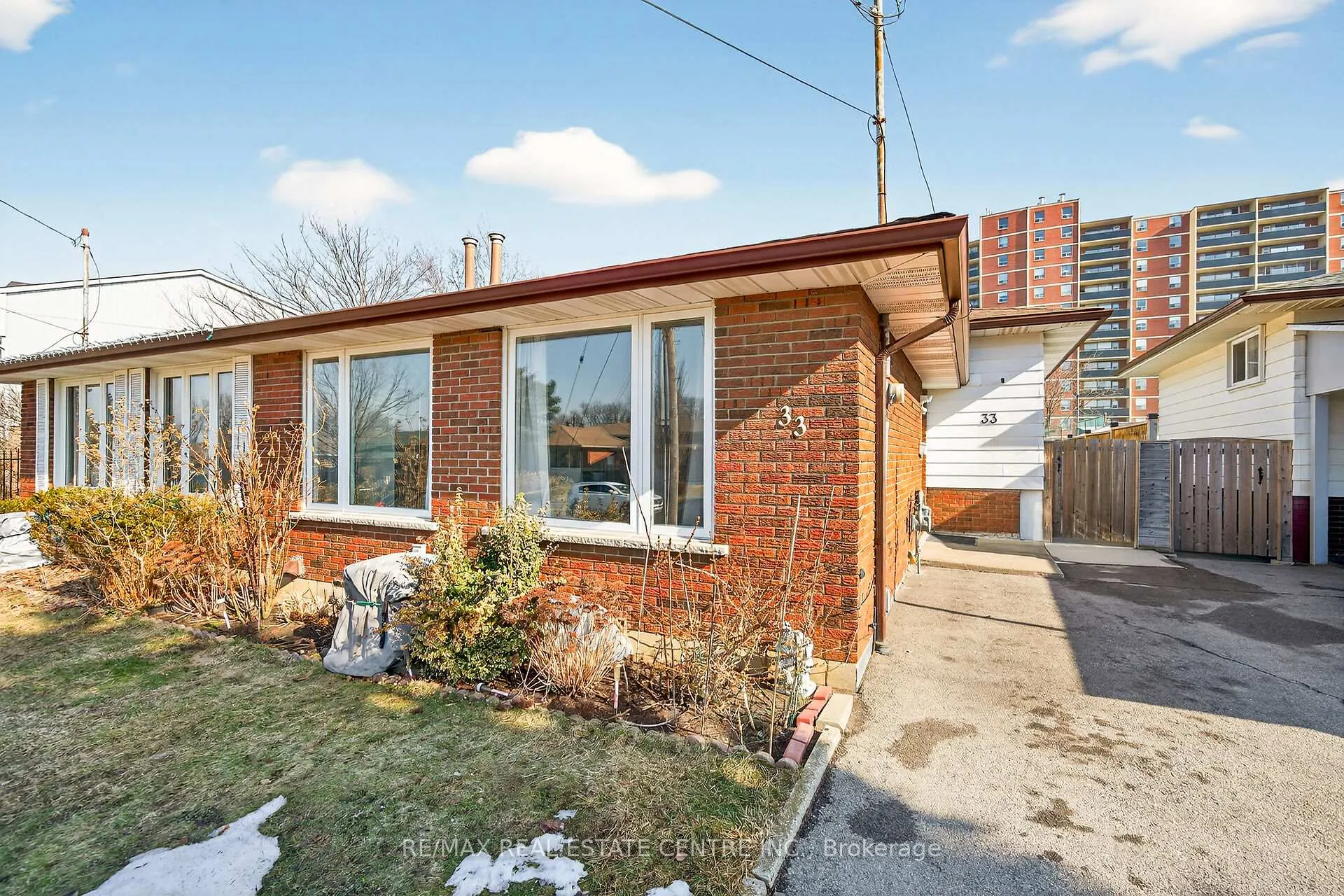 Photo 1 of 33 Glen Vista Drive, Hamilton, Red Hill — HOMEH