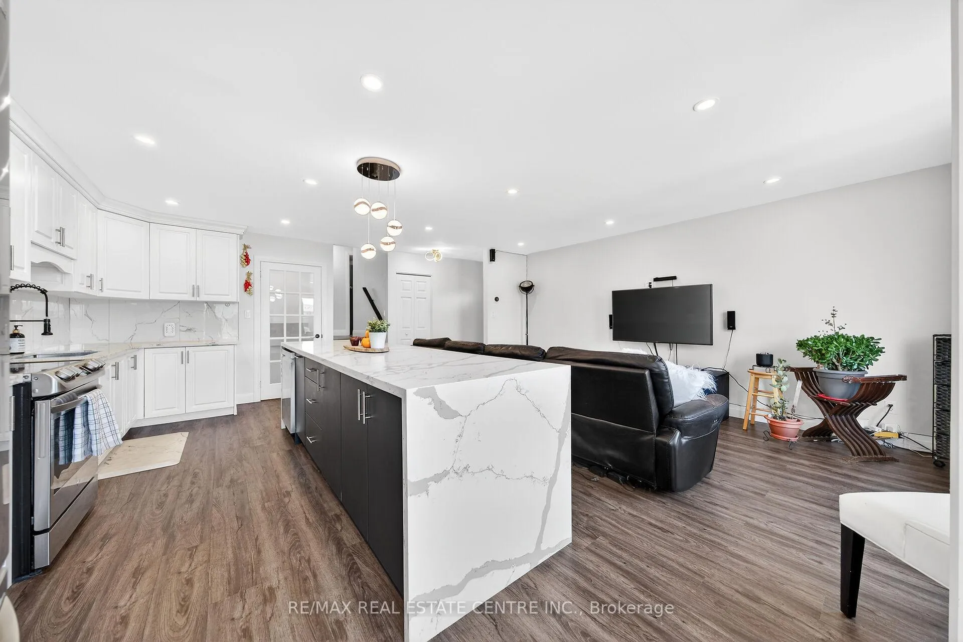 Photo 9 of 33 Glen Vista Drive, Hamilton, Red Hill — HOMEH