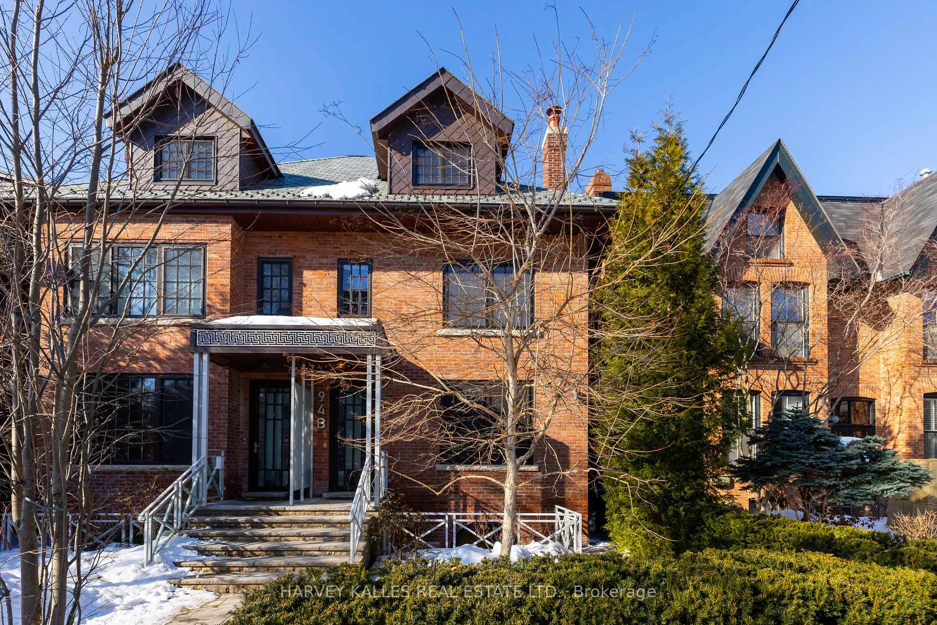 Front of 94B Admiral Road