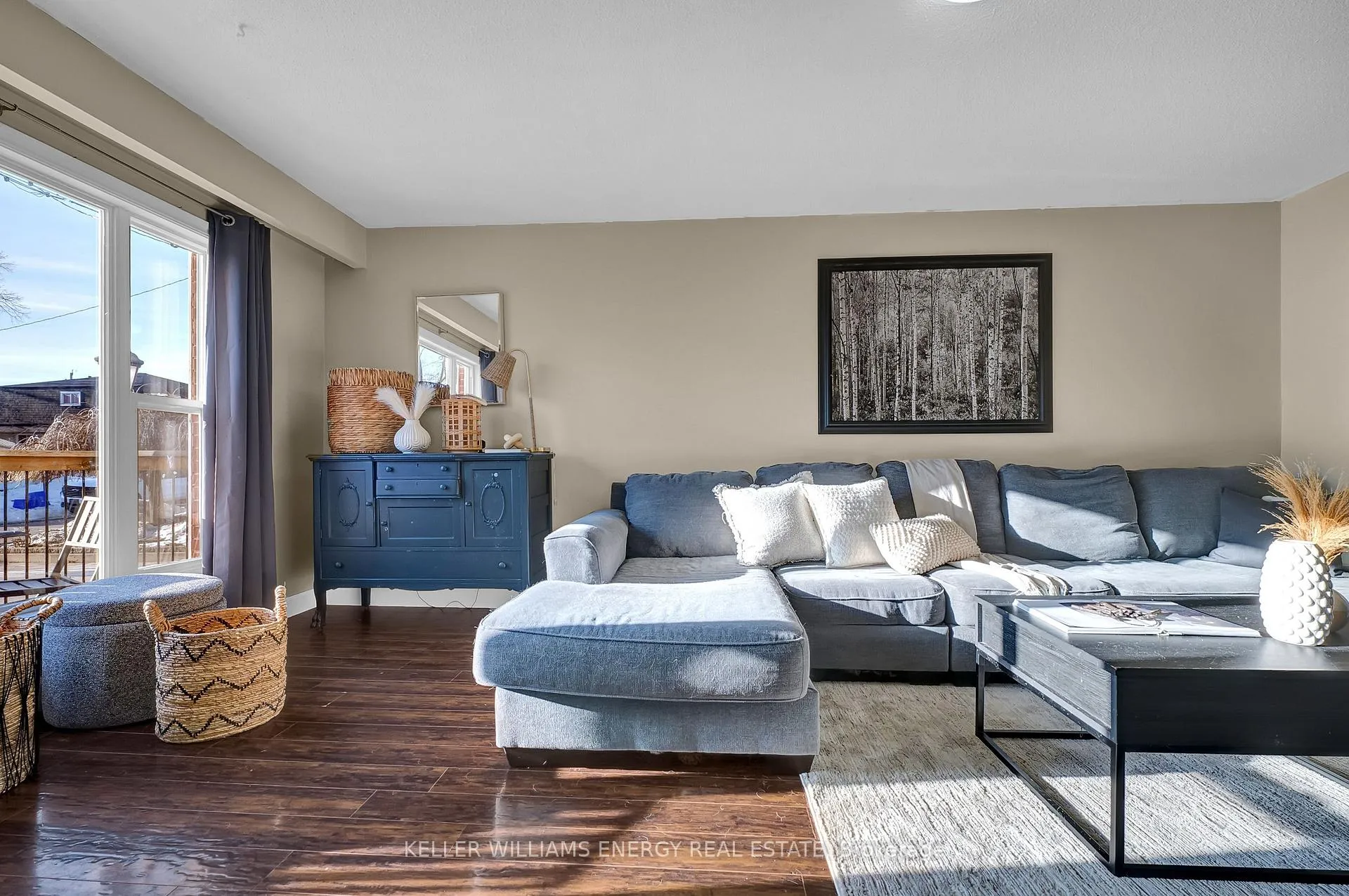 Photo 5 of 199 Barkley Crescent, Oshawa, Vanier — HOMEH