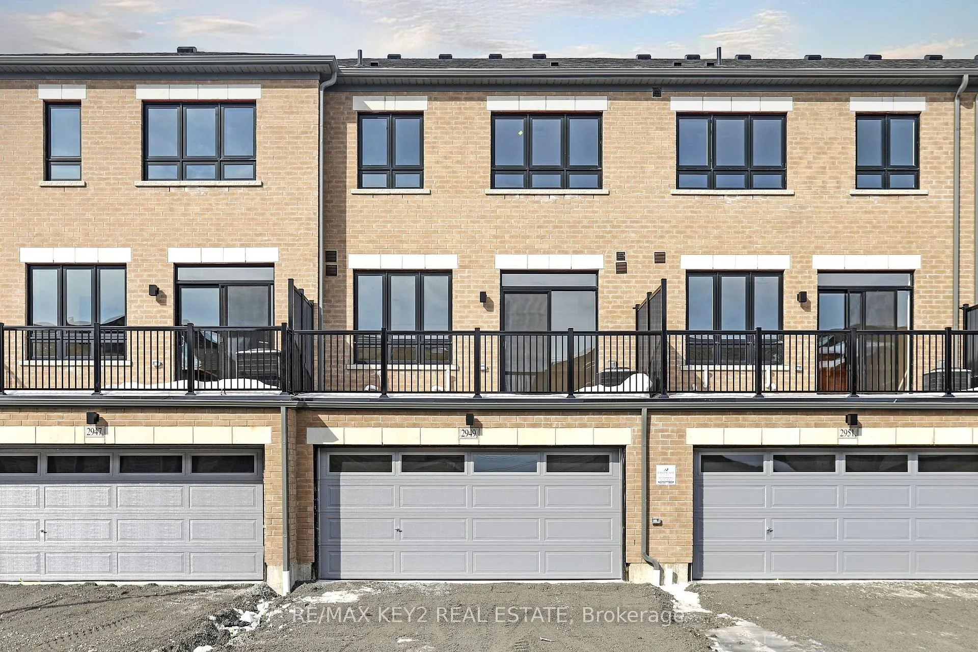 Photo 2 of 2949 Starlight Drive, Pickering, Rural Pickering — HOMEH