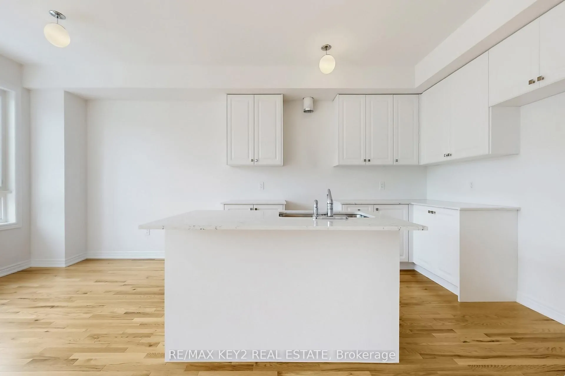 Photo 3 of 2949 Starlight Drive, Pickering, Rural Pickering — HOMEH