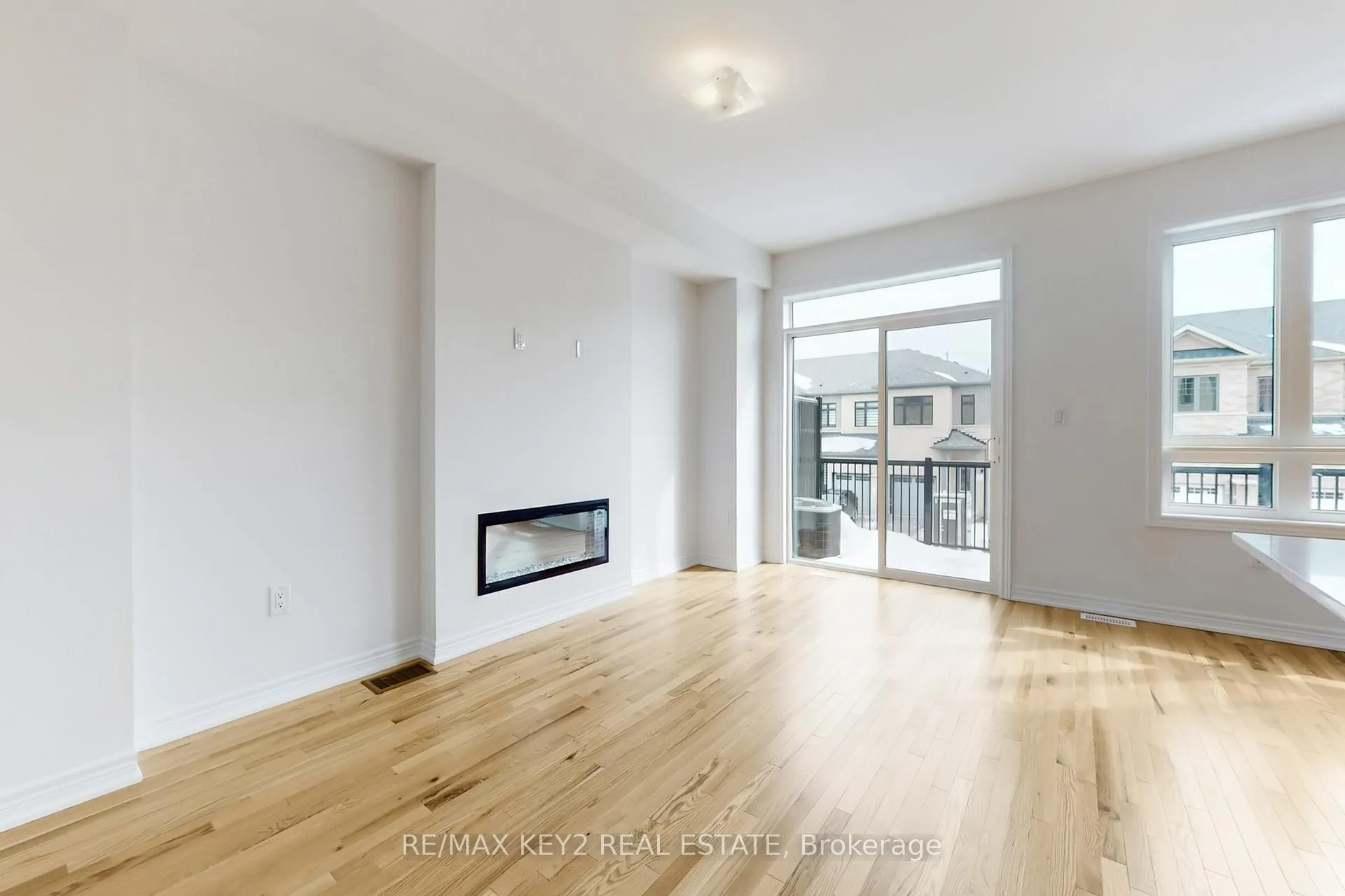 Photo 7 of 2949 Starlight Drive, Pickering, Rural Pickering — HOMEH