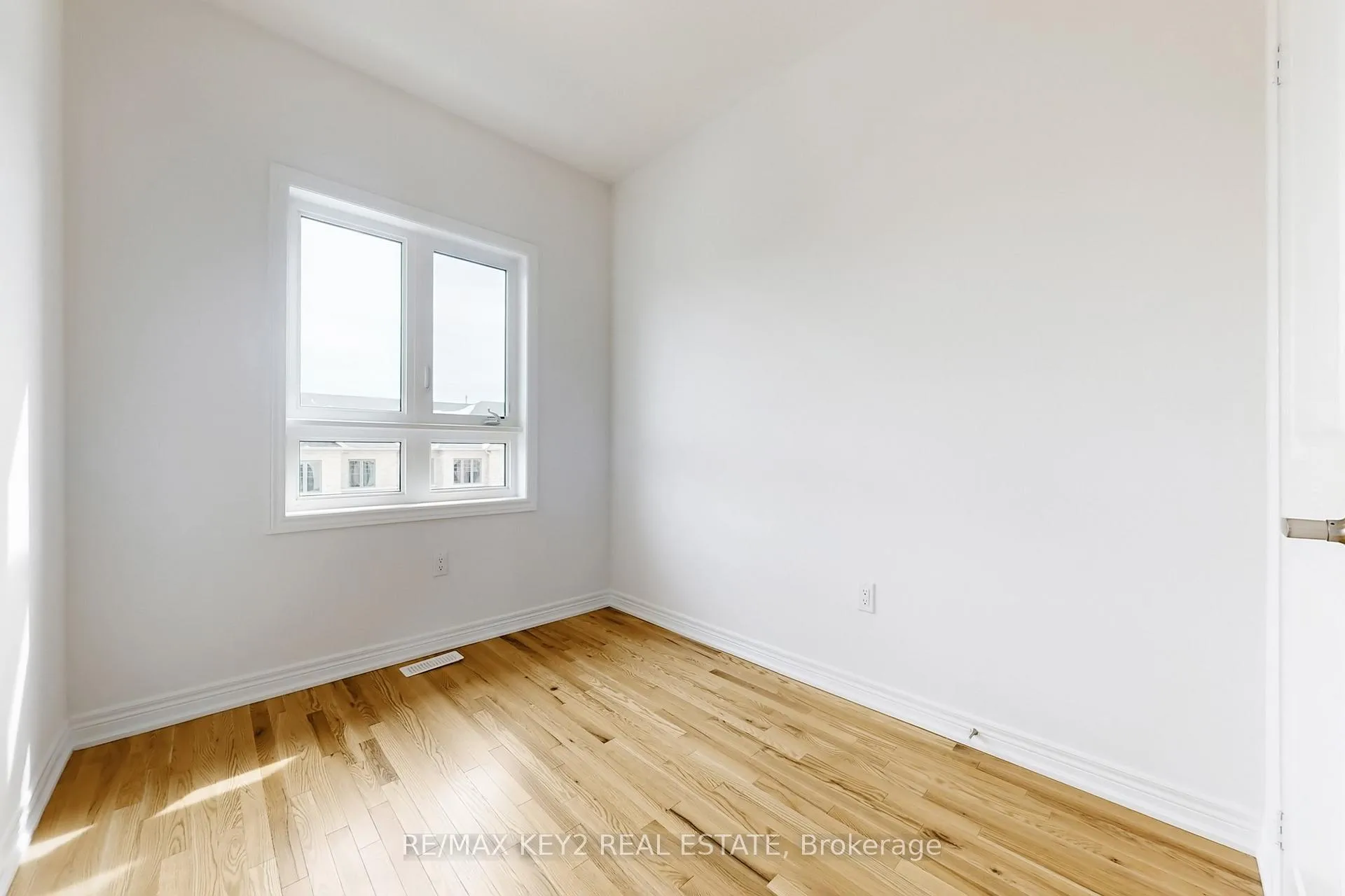 Photo 27 of 2949 Starlight Drive, Pickering, Rural Pickering — HOMEH