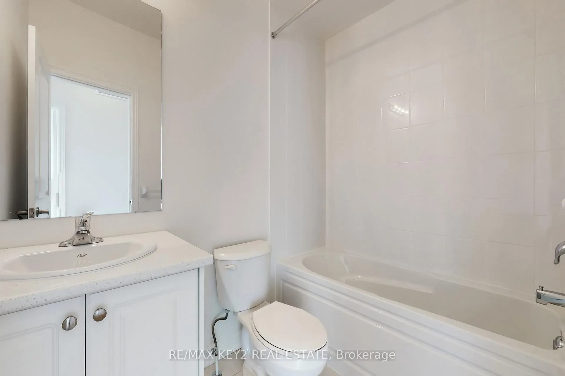 Photo 33 of 2949 Starlight Drive, Pickering, Rural Pickering — HOMEH