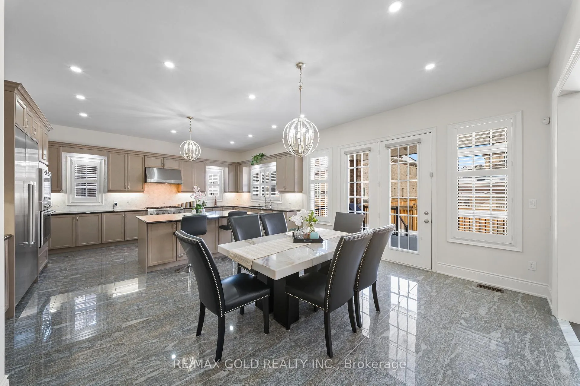 Photo 16 of 8 Markey Court, Brampton, Toronto Gore Rural Estate — HOMEH