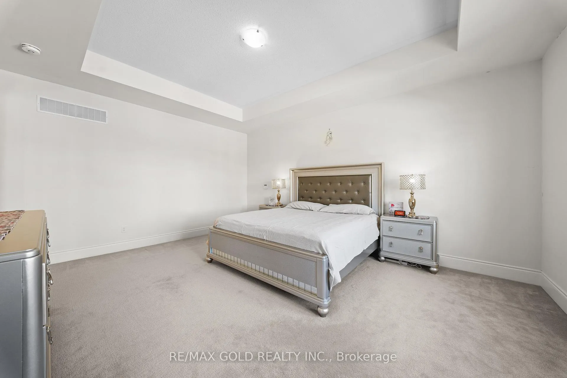 Photo 24 of 8 Markey Court, Brampton, Toronto Gore Rural Estate — HOMEH