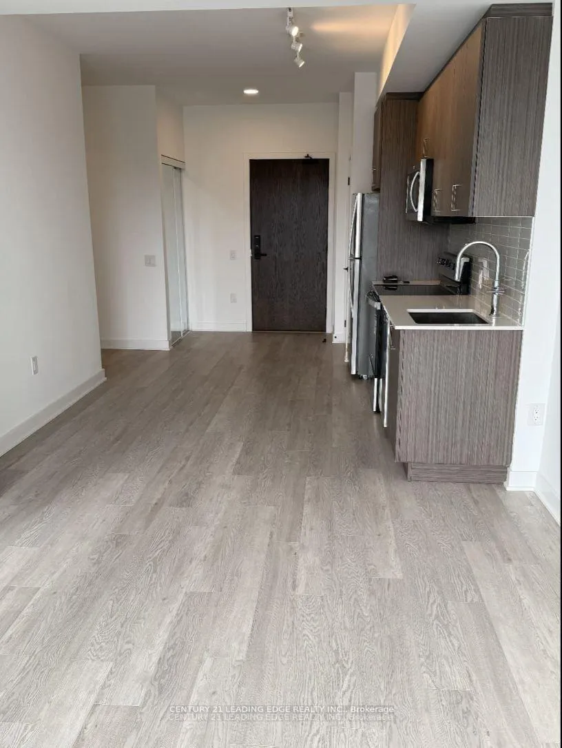 Photo 2 of Unit 203, 2782 Barton Street E, Hamilton, Riverdale — HOMEH