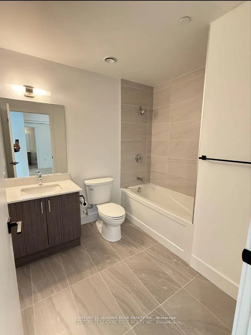 Photo 7 of Unit 203, 2782 Barton Street E, Hamilton, Riverdale — HOMEH