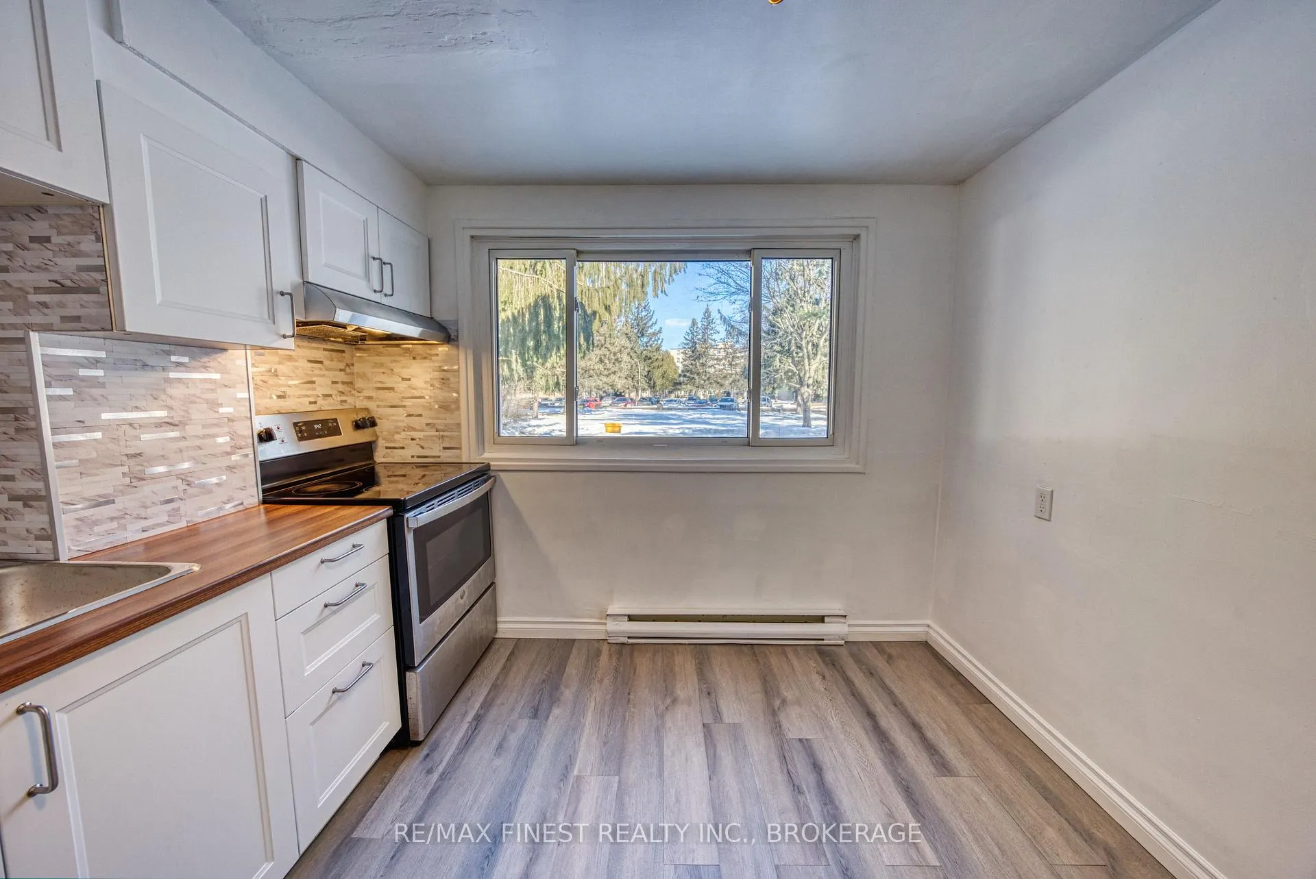Photo 8 of Unit 12, 258 Queen Mary Road, Kingston, Central City West — HOMEH