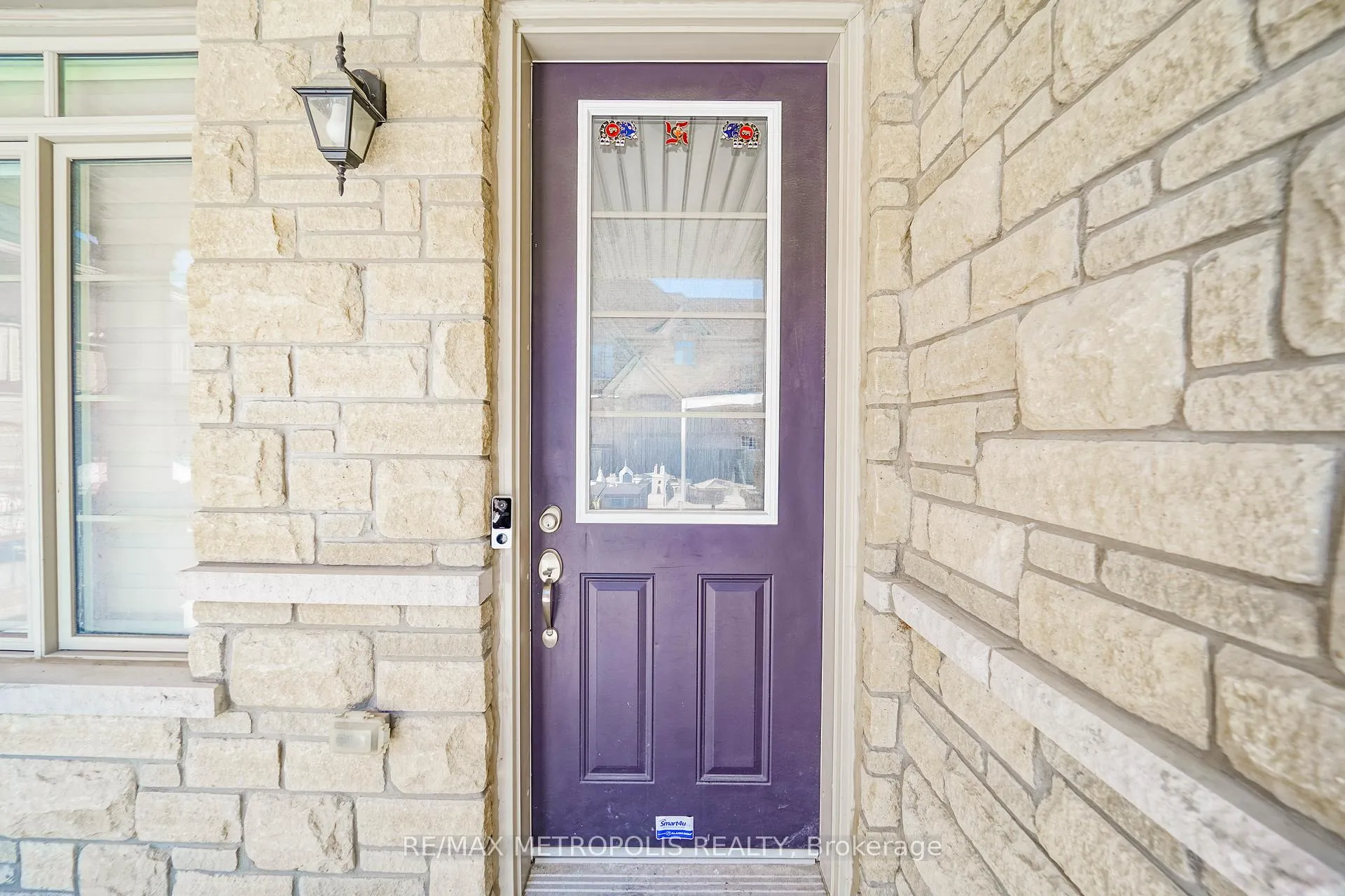 Photo 4 of 17 Hickling Lane, Ajax, Northwest Ajax — HOMEH
