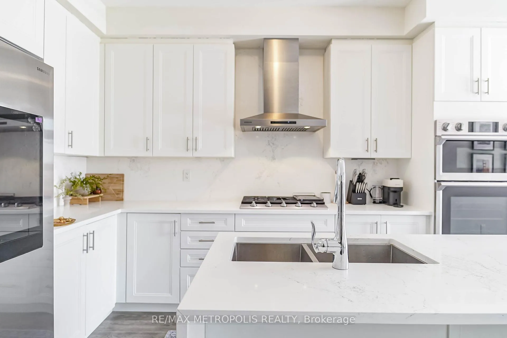 Photo 15 of 17 Hickling Lane, Ajax, Northwest Ajax — HOMEH