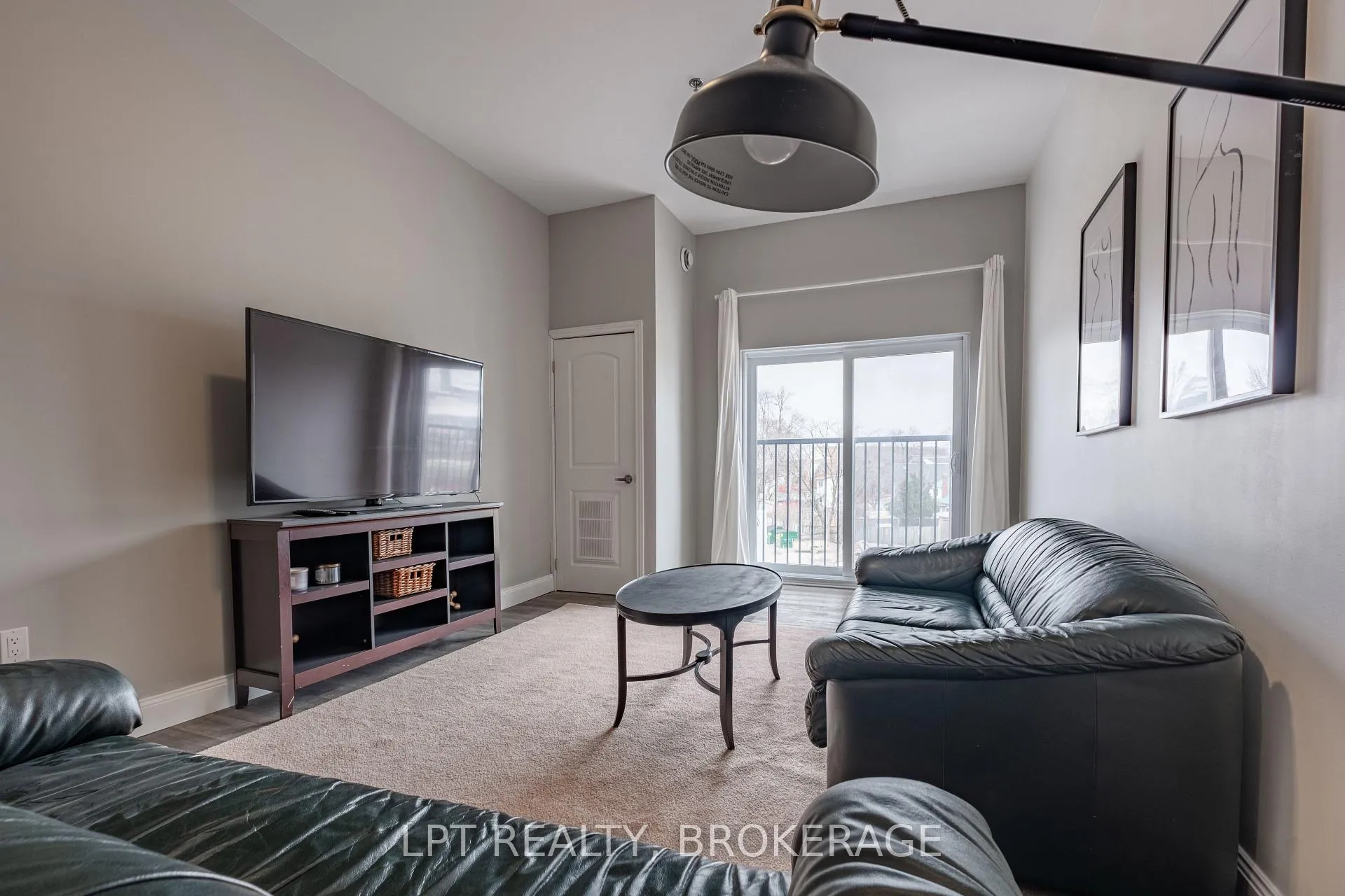 Photo 3 of Unit 303, 630 Princess Street, Kingston, Central City East — HOMEH