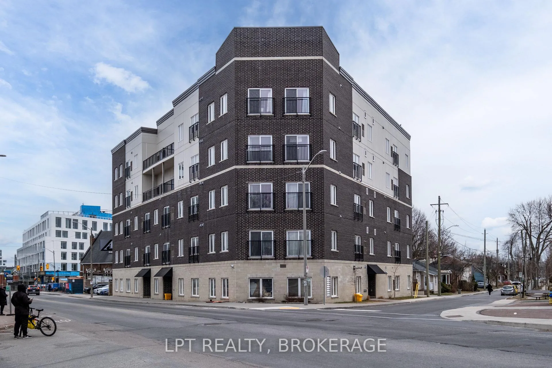 Photo 26 of Unit 303, 630 Princess Street, Kingston, Central City East — HOMEH